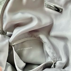 Lululemon All Night Festival Bag 5L - chrome/silver